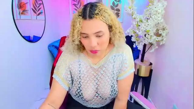 Image 8 of afroditha_69_ Stream on Chaturbate on 3 months ago