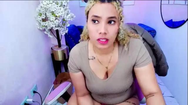 Image 10 of afroditha_69_ Stream on Chaturbate on 3 months ago