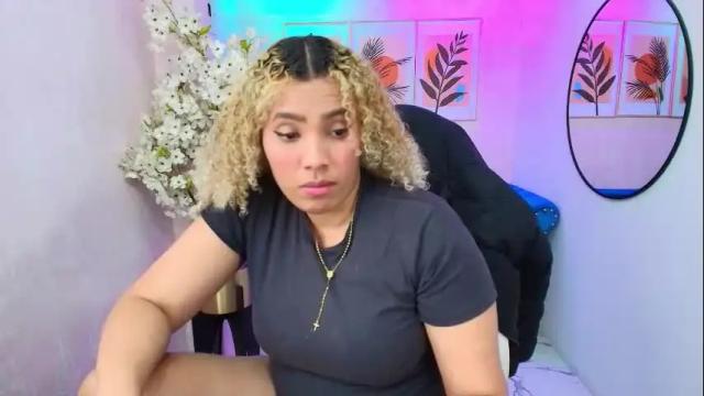 Image 11 of afroditha_69_ Stream on Chaturbate on 3 months ago