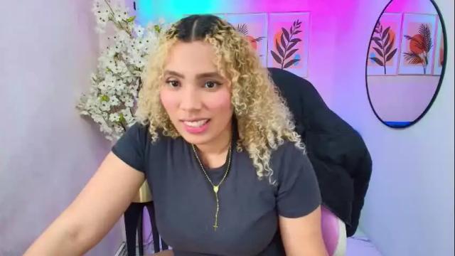 Image 6 of afroditha_69_ Stream on Chaturbate on 3 months ago
