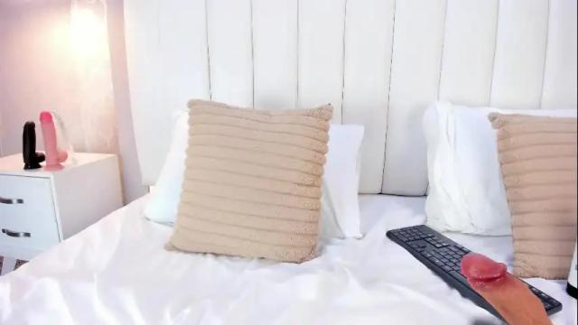 Image 4 of afrodytasky Stream on Chaturbate on 1 day ago