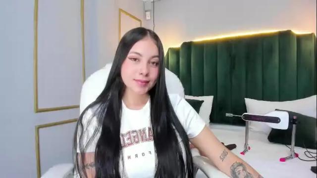 Image 2 of afrodytasky Stream on Chaturbate on 23 days ago