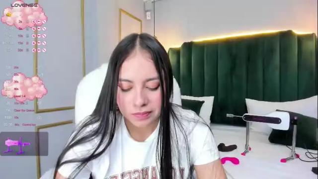 Image 4 of afrodytasky Stream on Chaturbate on 23 days ago