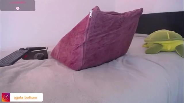 Image 4 of agata_bolton Stream on Chaturbate on 26 days ago