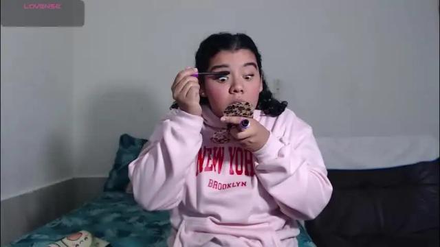 Image 3 of agata_c Stream on Chaturbate on 10 days ago