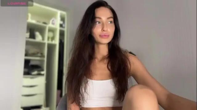 Image 2 of agata_cristy Stream on Chaturbate on 20 days ago