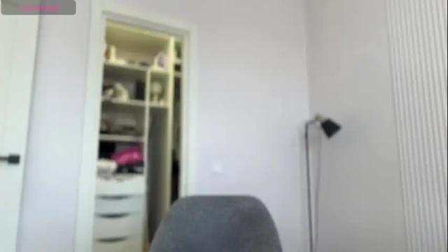 Image 4 of agata_cristy Stream on Chaturbate on 15 days ago