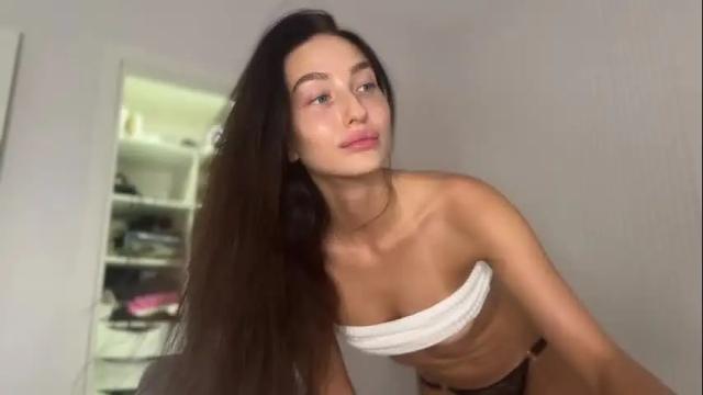Thumbnail 1, agata_cristy's Stream at Chaturbate, 1 day ago