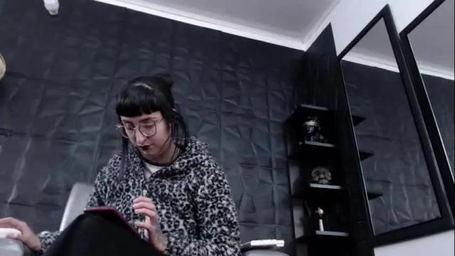 Image 3 of agata_darkness Stream on Chaturbate on 1 month ago