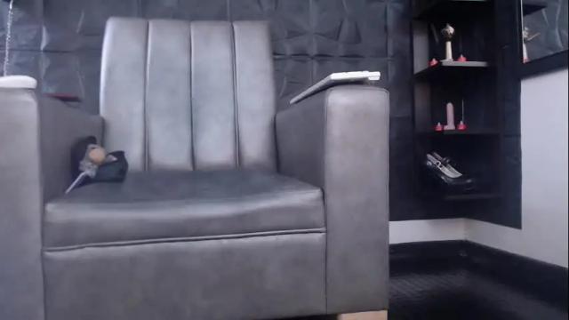 Image 3 of agata_darkness Stream on Chaturbate on 1 month ago