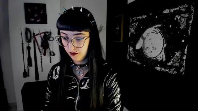Image 4 of agata_darkness7 Stream on Chaturbate on 15 months ago