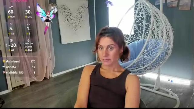 Image 3 of agata_kriste7 Stream on Chaturbate on 23 days ago