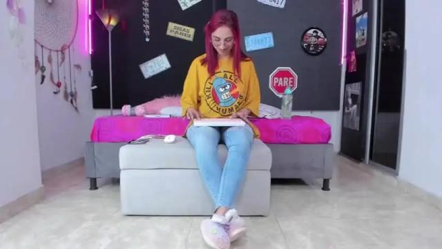 Image 12 of agatacollinsss Stream on Chaturbate on 12 months ago