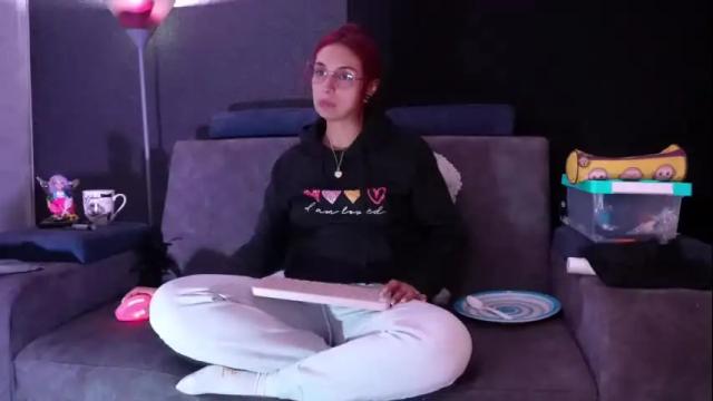 Image 2 of agatacollinsss Stream on Chaturbate on 1 month ago