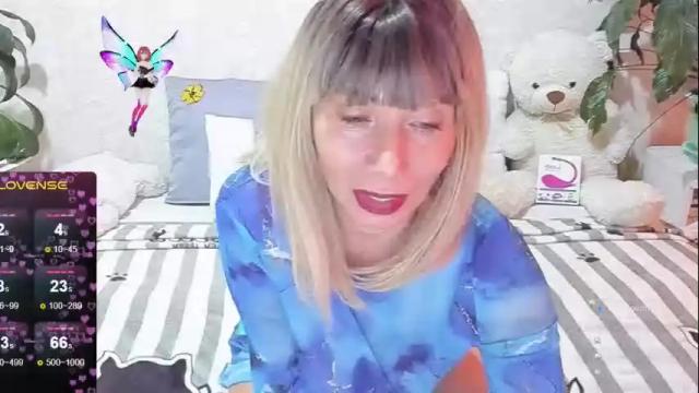 Image 8 of agatafox Stream on Chaturbate on 25 days ago
