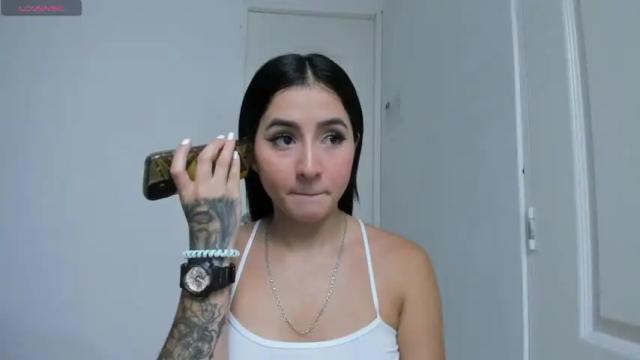 Image 7 of agatha_adamss Stream on Chaturbate on 17 months ago