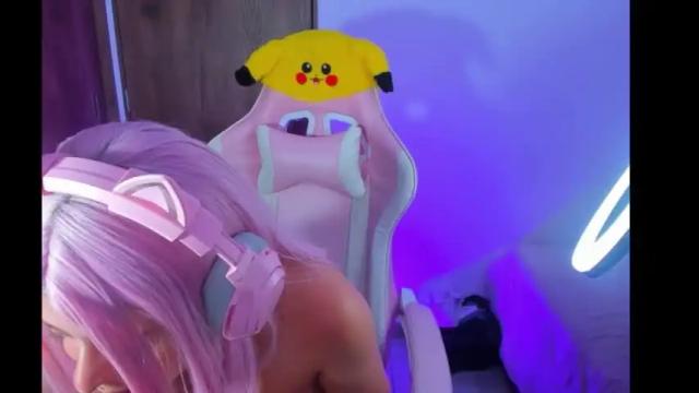 Image 4 of agatha_asthon Stream on Chaturbate on 15 months ago