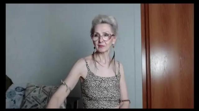 Image 11 of agatha_moore_ Stream on Chaturbate on 27 days ago