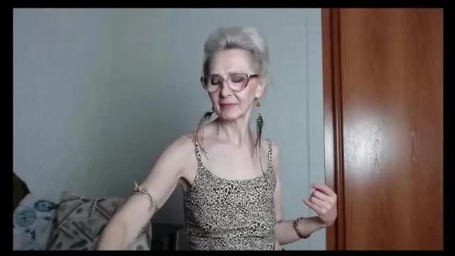 Image 12 of agatha_moore_ Stream on Chaturbate on 27 days ago