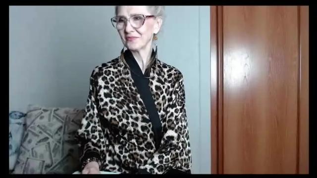 Image 3 of agatha_moore_ Stream on Chaturbate on 27 days ago