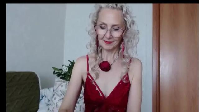 Image 10 of agatha_moore_ Stream on Chaturbate on 2 months ago