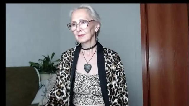 Image 2 of agatha_moore_ Stream on Chaturbate on 2 months ago