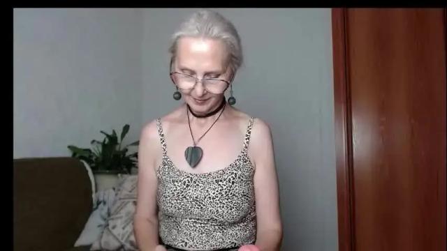 Image 8 of agatha_moore_ Stream on Chaturbate on 2 months ago