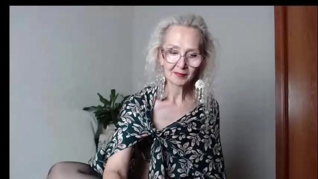 Image 3 of agatha_moore_ Stream on Chaturbate on 1 month ago