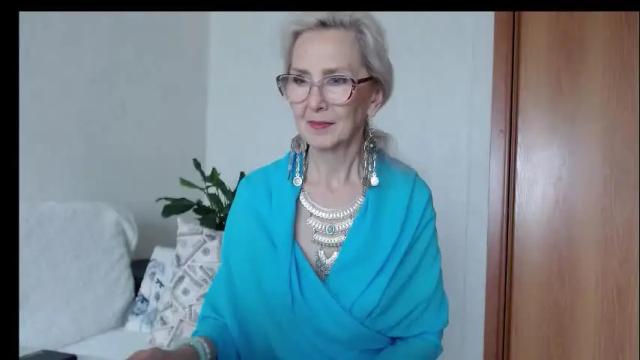 Image 2 of agatha_moore_ Stream on Chaturbate on 1 month ago