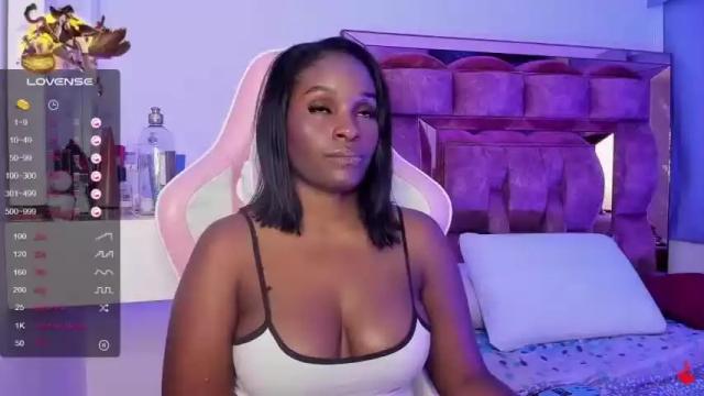 Image 10 of agatha_morrison1 Stream on Chaturbate on 20 months ago