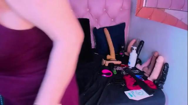 Image 11 of agatha_ross26 Stream on Chaturbate on 4 months ago