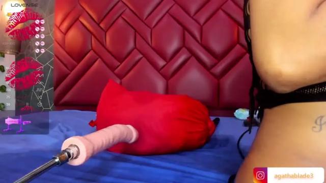 Image 3 of agathablade Stream on Chaturbate on 13 months ago