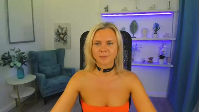 Image 11 of agathaklouin Stream on Chaturbate on 4 months ago