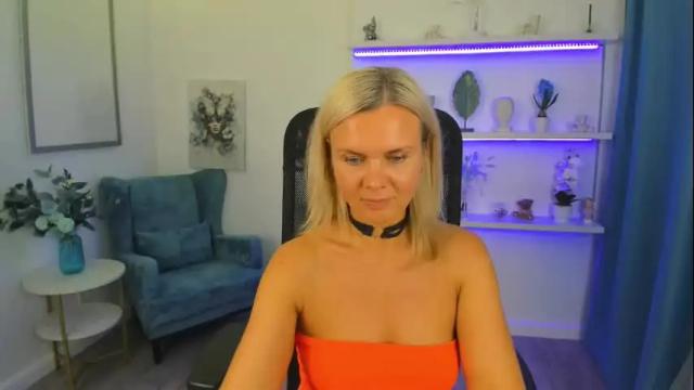 Image 4 of agathaklouin Stream on Chaturbate on 4 months ago