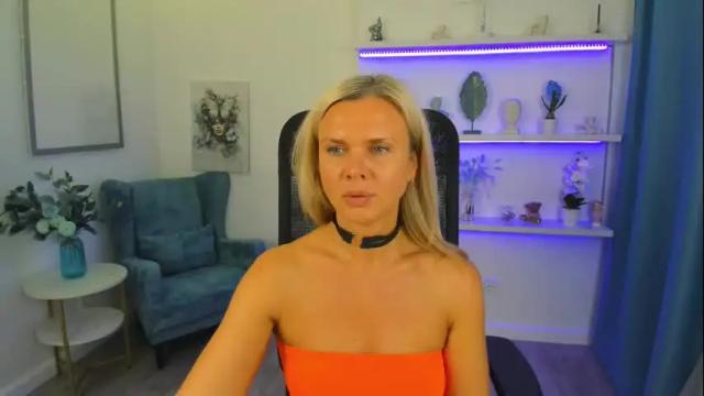 Image 7 of agathaklouin Stream on Chaturbate on 4 months ago