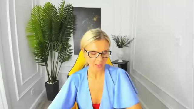 Image 7 of agathaklouin Stream on Chaturbate on 4 months ago