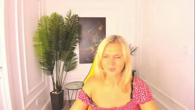 Image 6 of agathaklouin Stream on Chaturbate on 4 months ago