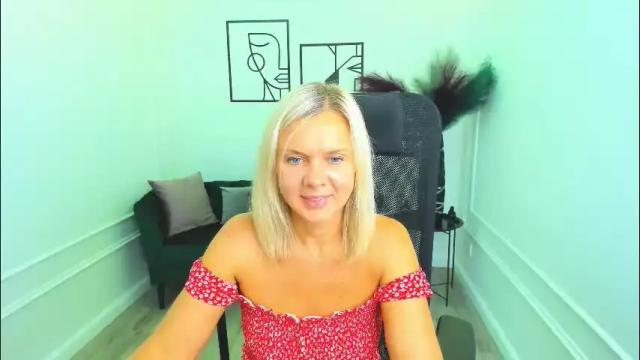 Image 4 of agathaklouin Stream on Chaturbate on 2 months ago