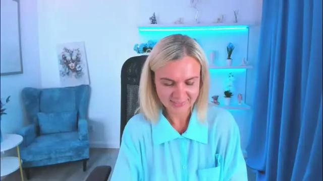 Image 6 of agathaklouin Stream on Chaturbate on 2 months ago