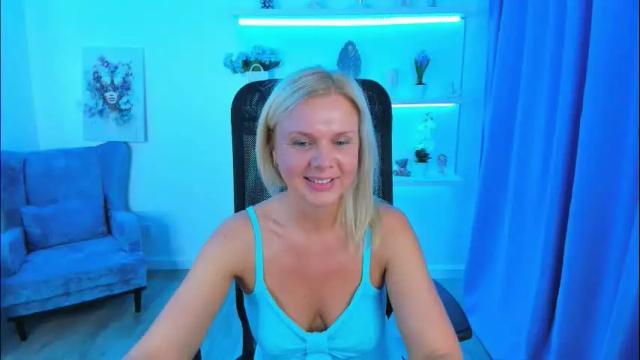 Image 6 of agathaklouin Stream on Chaturbate on 1 month ago