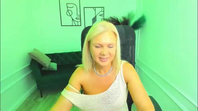 Image 4 of agathaklouin Stream on Chaturbate on 1 month ago