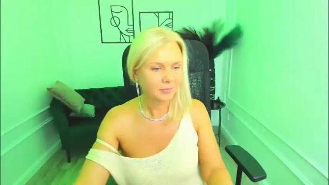 Image 8 of agathaklouin Stream on Chaturbate on 1 month ago