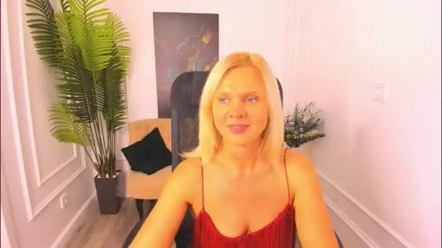 Image 6 of agathaklouin Stream on Chaturbate on 1 month ago