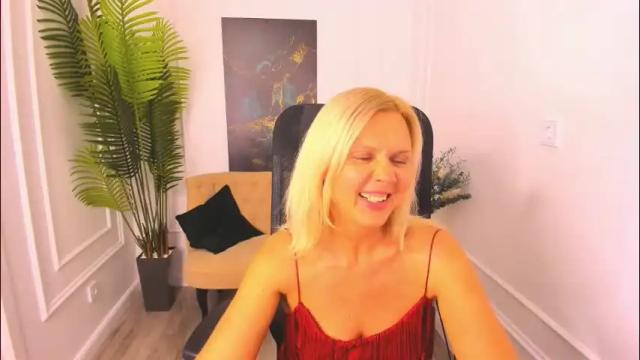 Image 8 of agathaklouin Stream on Chaturbate on 1 month ago