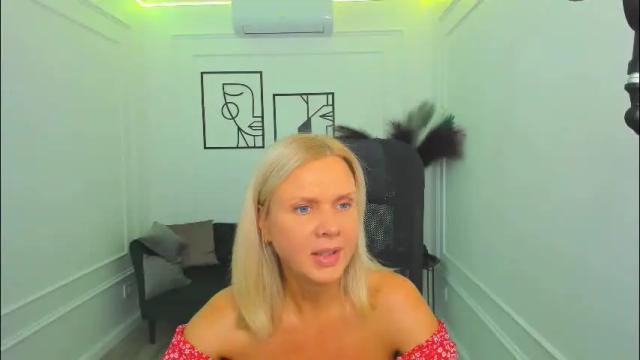 Image 7 of agathaklouin Stream on Chaturbate on 1 month ago