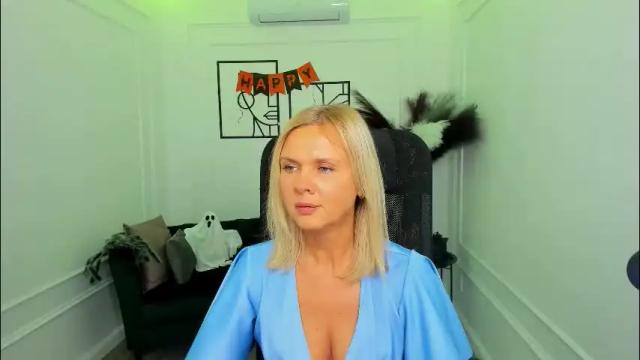 Image 10 of agathaklouin Stream on Chaturbate on 5 days ago