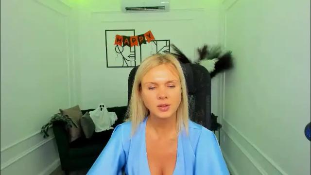 Image 12 of agathaklouin Stream on Chaturbate on 5 days ago