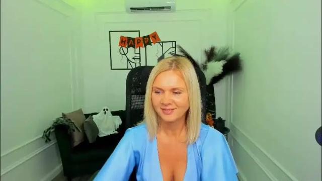 Image 2 of agathaklouin Stream on Chaturbate on 5 days ago