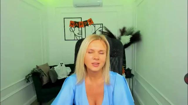 Image 6 of agathaklouin Stream on Chaturbate on 5 days ago