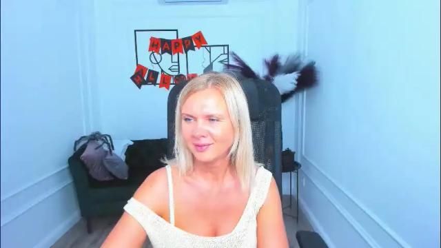 Image 6 of agathaklouin Stream on Chaturbate on 2 days ago